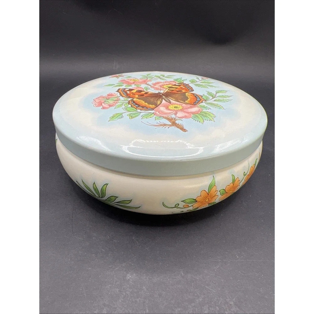 Vintage Daher Decorated Ware Round Tin Canister Lid White Blue Roses Butterfly
